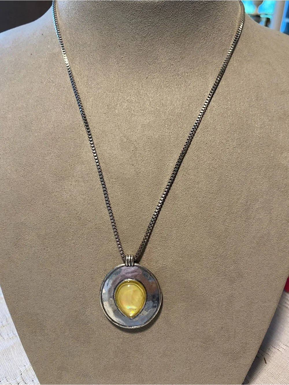 Lucky Brand Yellow Opal Teardrop Stone Silver Pendant Necklace